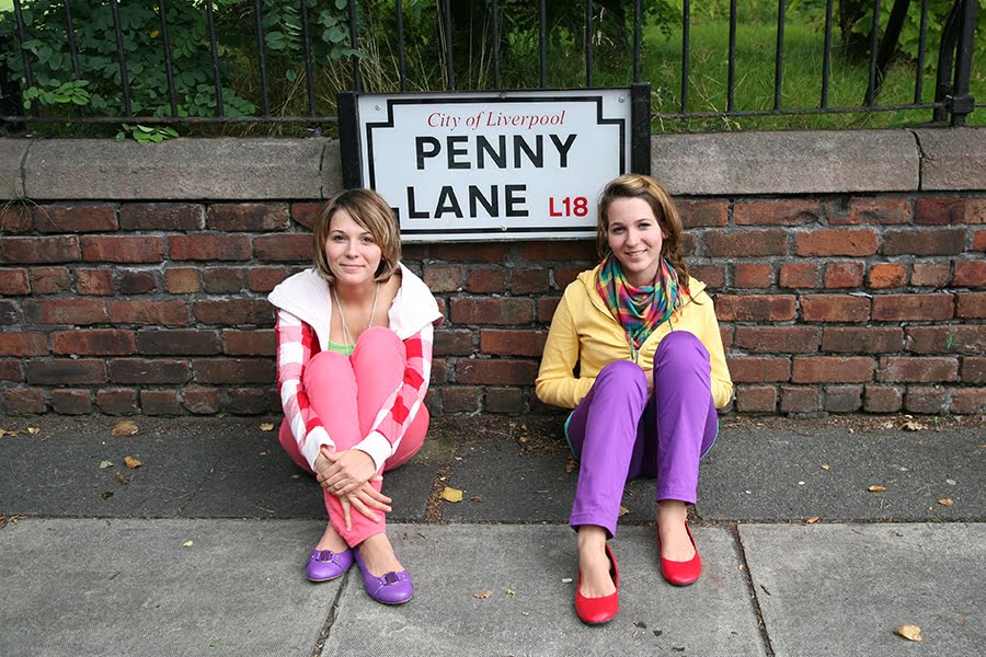 MonaLisa Twins by Penny Lane Sign in Liverpool
