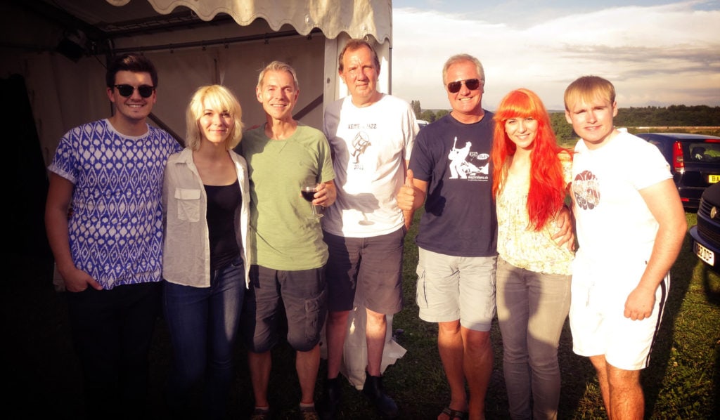 Group shot of MonaLisa Twins meeting Dr. Feelgood at the "Middle Of Nowhere" Festival