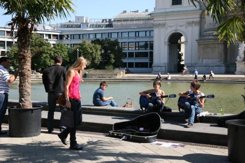 Busking on a sunny day in Vienna
